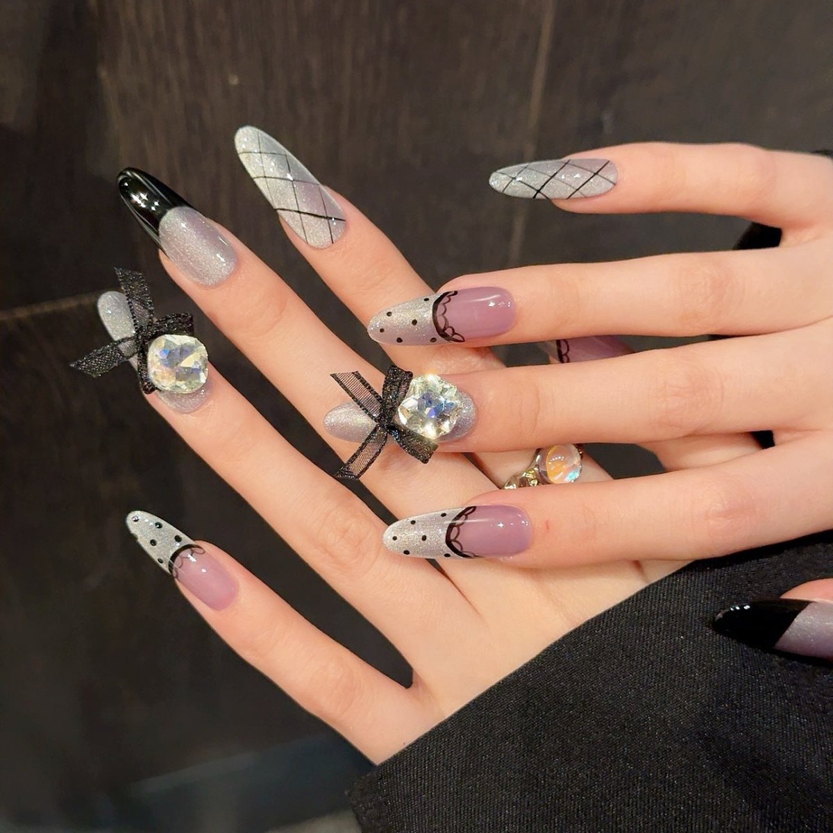 Rhombus small fragrant wind cat's eye French purple charm polka dot lace edge purple love wearing armor - CELESTI NAILS